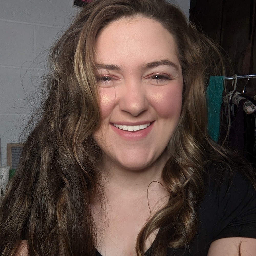 Meet your Posher, Courtney